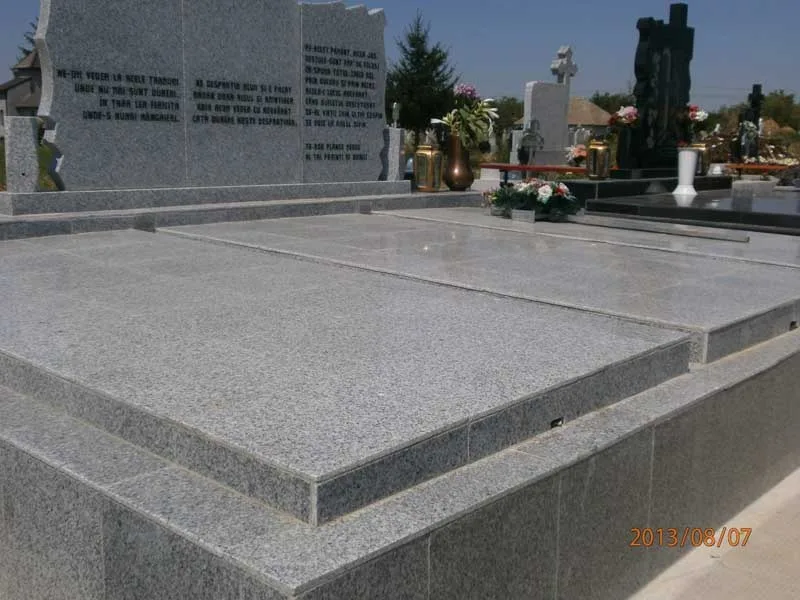 monumente funerare dragasani valcea
