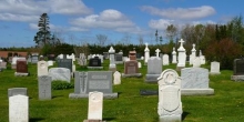 Monumente funerare