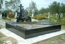 Monumente funerare granit