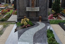 Monumente funerare granit preturi