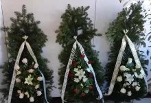 Agentie Servicii Funerare La Capela - Coroane Funerare Medias