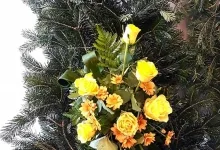 Agentie Servicii Funerare La Capela - Coroane Funerare Medias